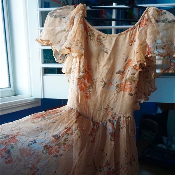 Topshop Dresses & Skirts - Burnt orange TOPSHOP floral dress
